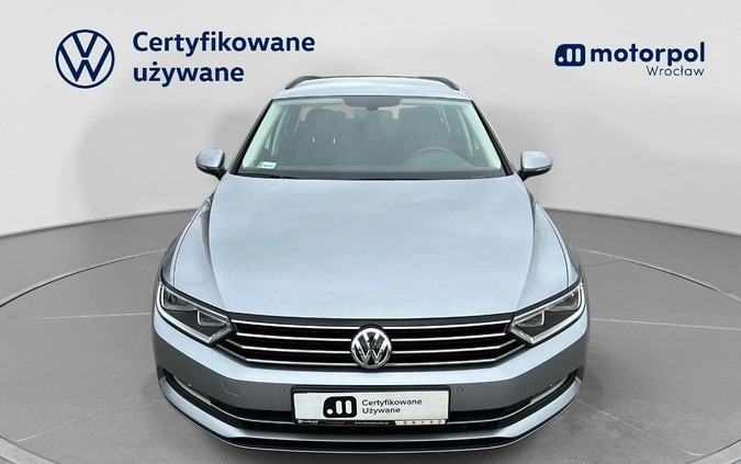 Volkswagen Passat cena 83900 przebieg: 109256, rok produkcji 2018 z Poddębice małe 781
